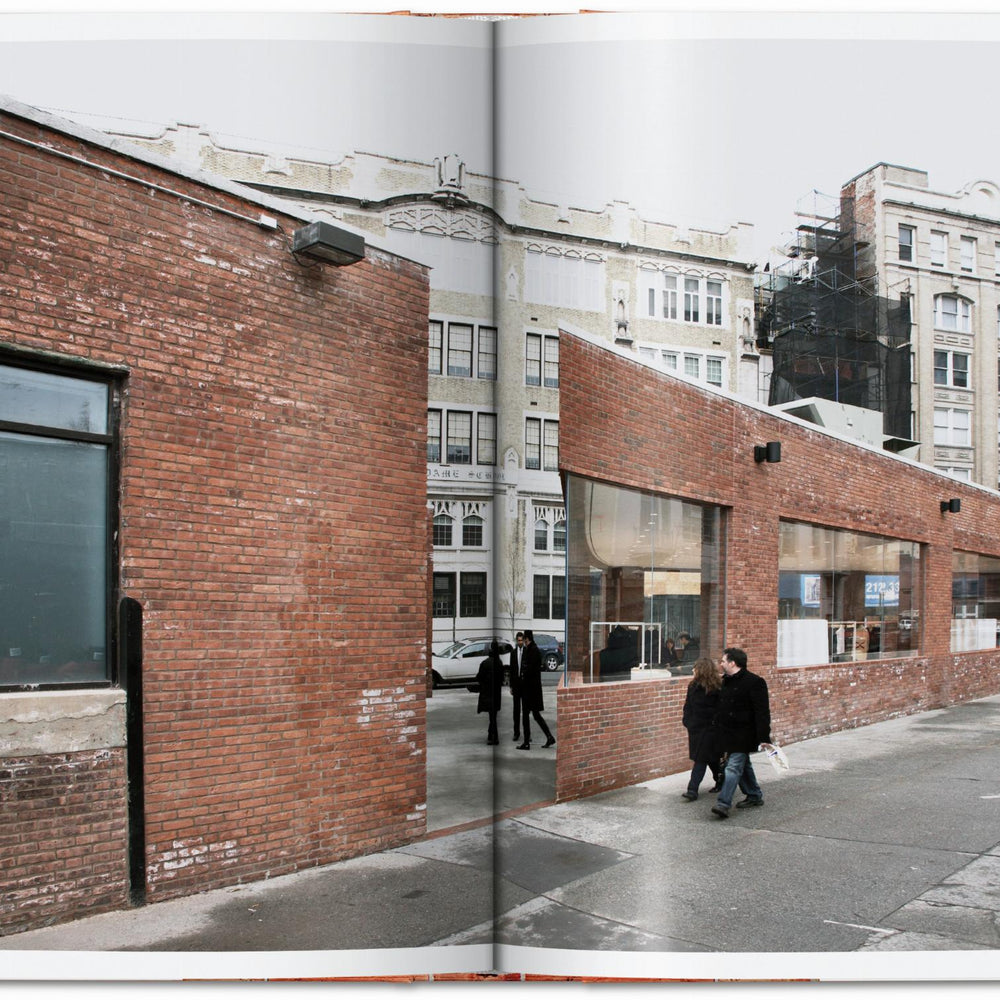 Contemporary Brick Buildings (German, French, English)