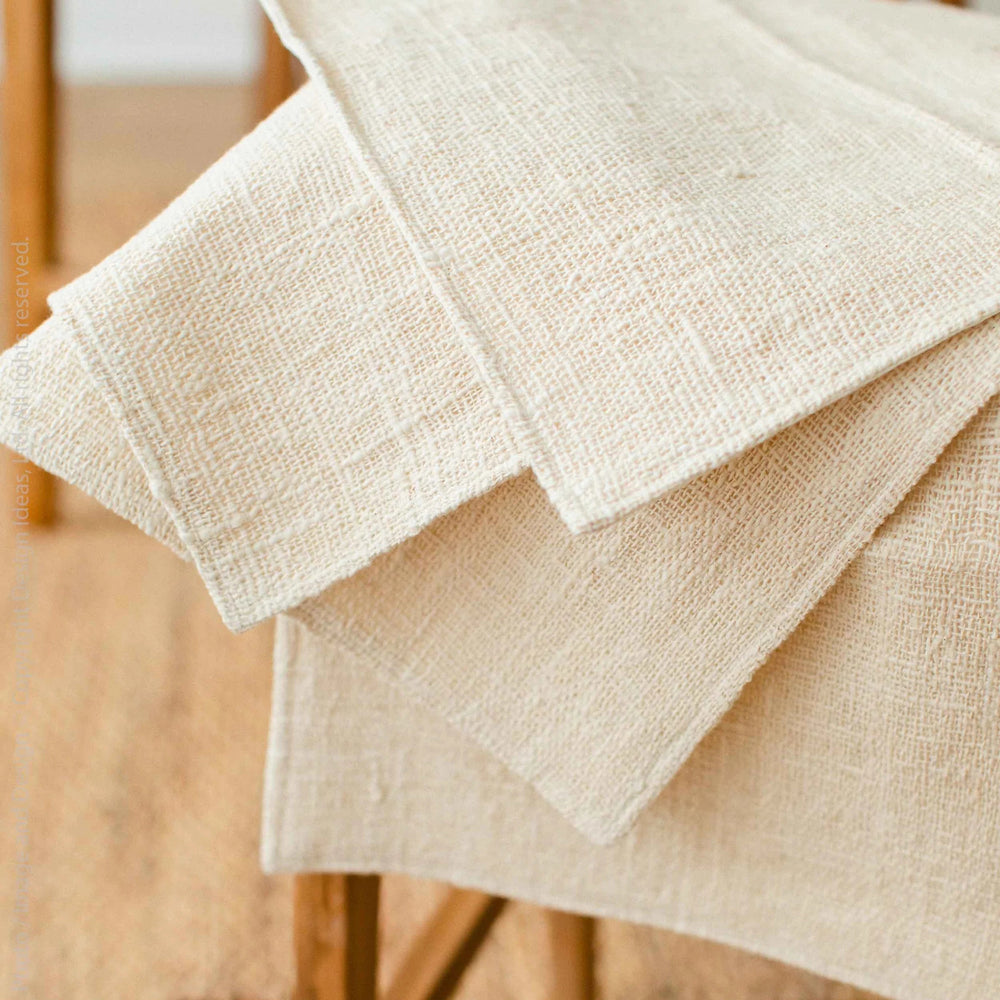 
                      
                        texxture Capri™ Tightly Woven Cotton Placemat - lily & onyx
                      
                    