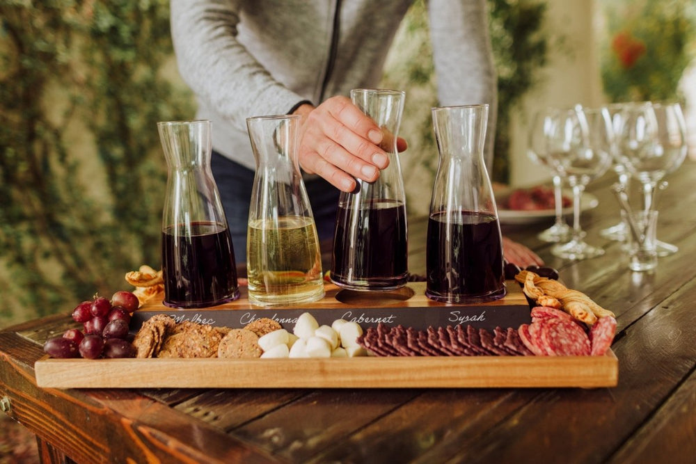 
                      
                        Picnic Time Family of Brands Cava Wine Tasting Kit with 4 Glass Carafes - lily & onyx
                      
                    