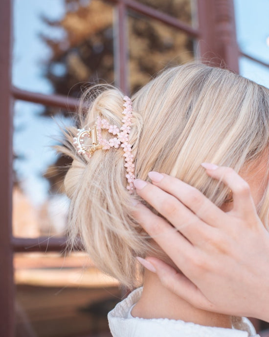 Denim & Daisy Cherry Blossom Hair Claw Clip | Pink - lily & onyx