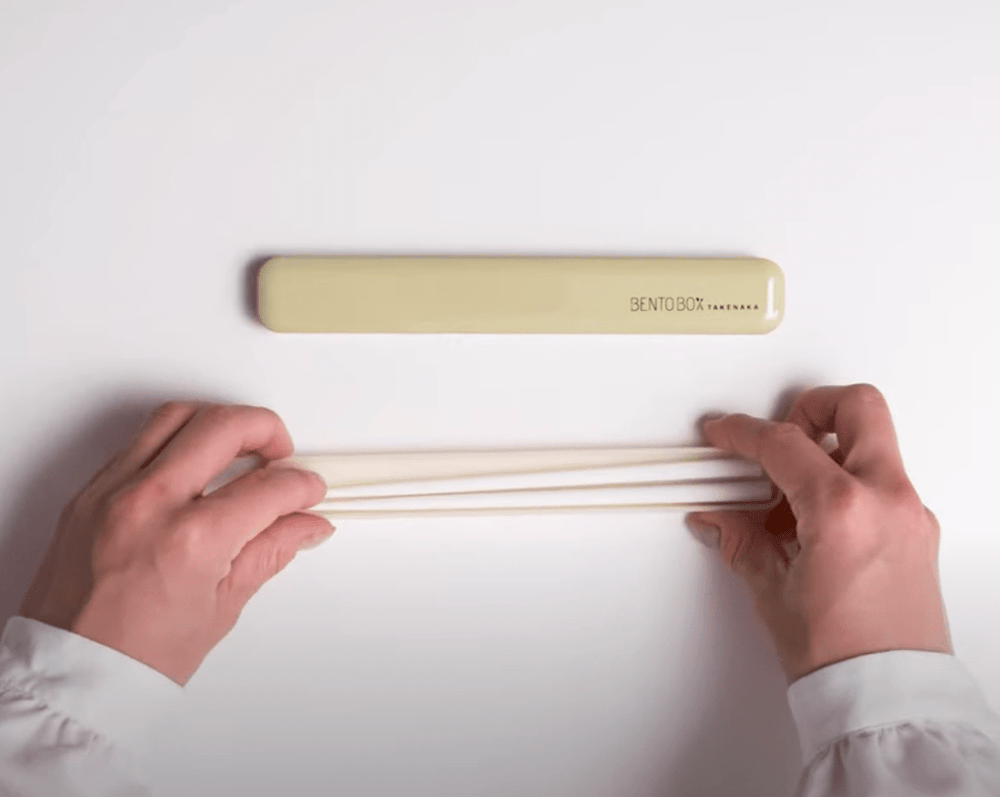 
                      
                        TAKENAKA Chopsticks & Case - lily & onyx
                      
                    