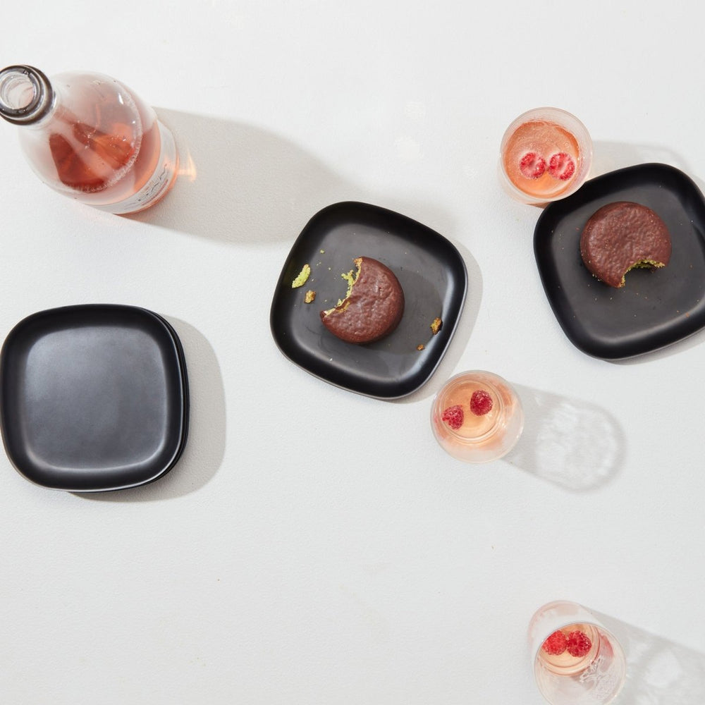EKOBO Cocktail Plate, Set of 6 - Black
