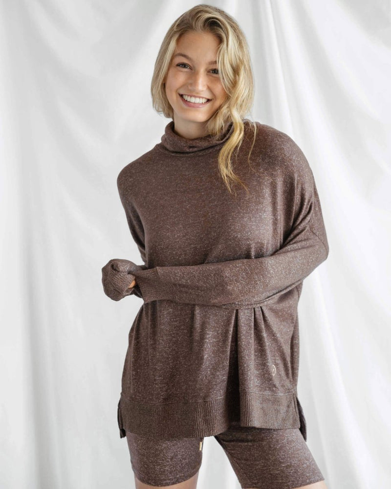 
                      
                        Sunday Citizen Cosset Relaxed Turtleneck - lily & onyx
                      
                    