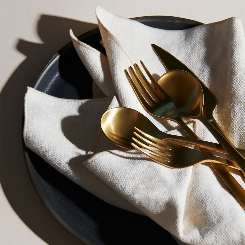 
                      
                        ATELIER SAUCIER Cream Burlap Crème Napkins | Set of 4 - lily & onyx
                      
                    