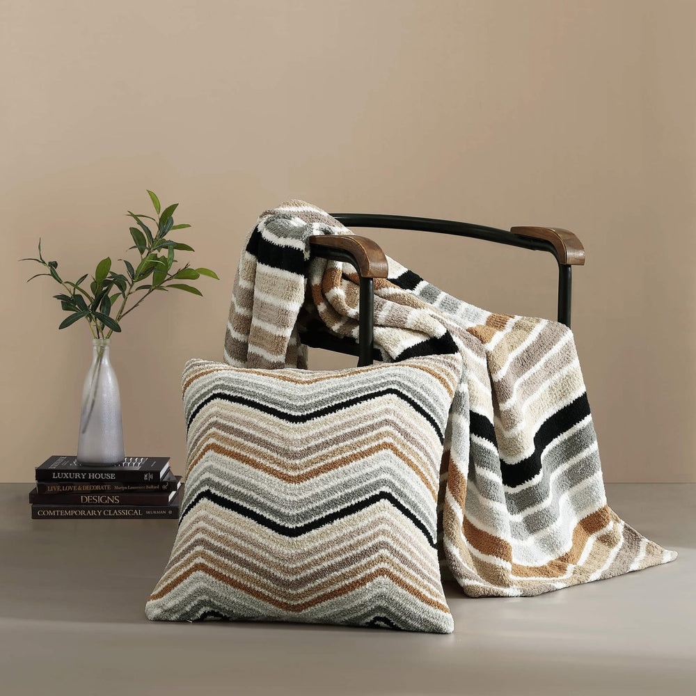 
                      
                        Sunday Citizen Cusco Lightweight Throw - lily & onyx
                      
                    
