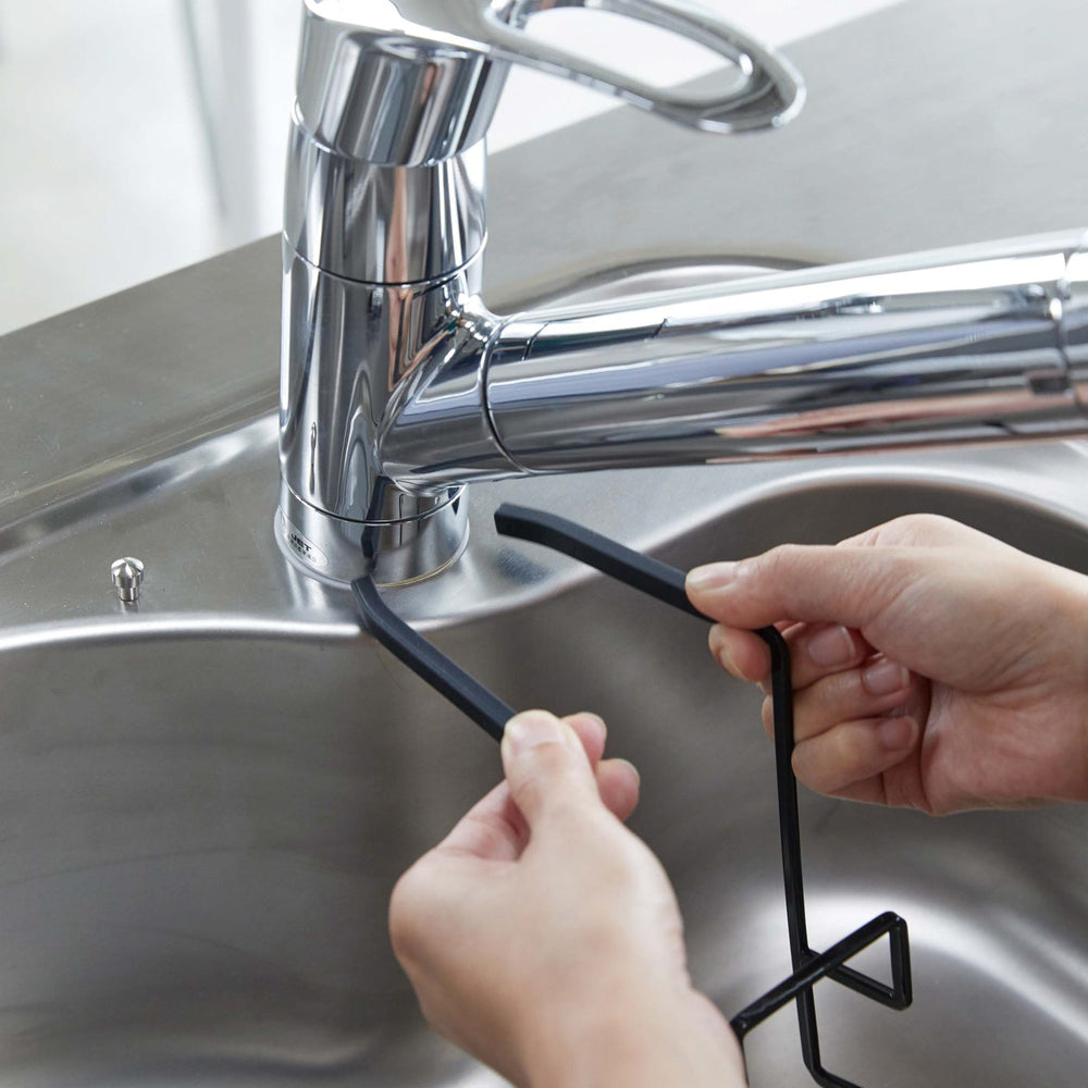 
                      
                        Faucet-Hanging Sponge Holder
                      
                    