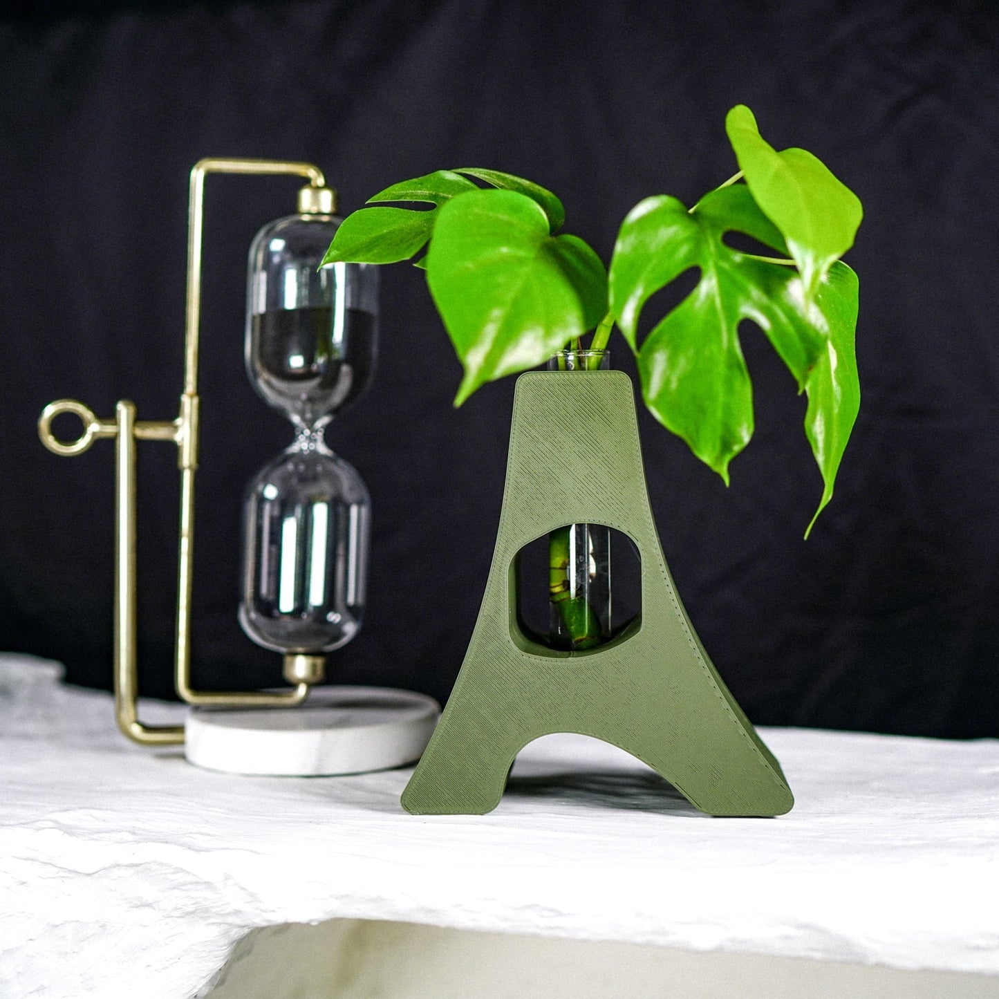 “D” Art Nouveau Propagation Station