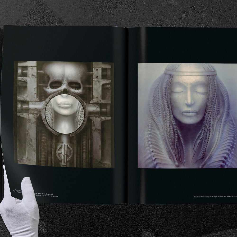 
                      
                        HR Giger (German, French, English)
                      
                    