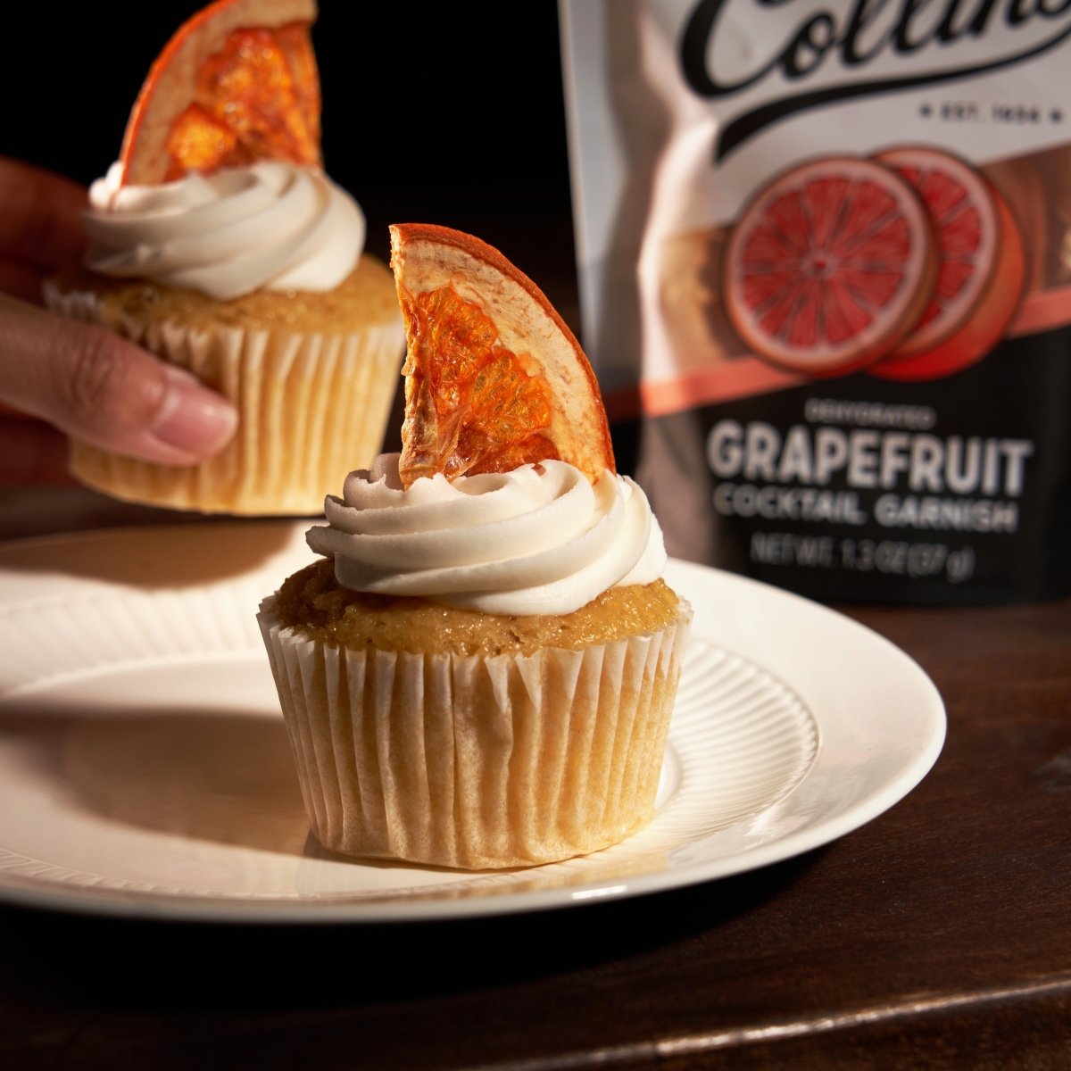 Collins Dehydrated Grapefruit Cocktail Garnish, 1.3 oz - lily & onyx