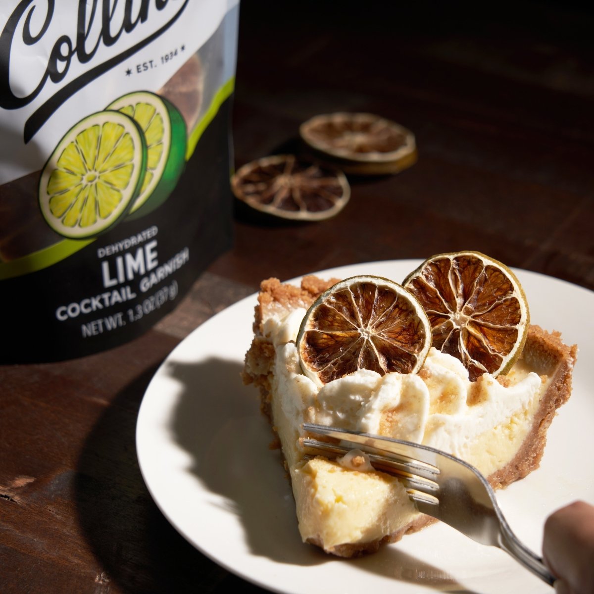 Collins Dehydrated Lime Cocktail Garnish, 1.3 oz - lily & onyx