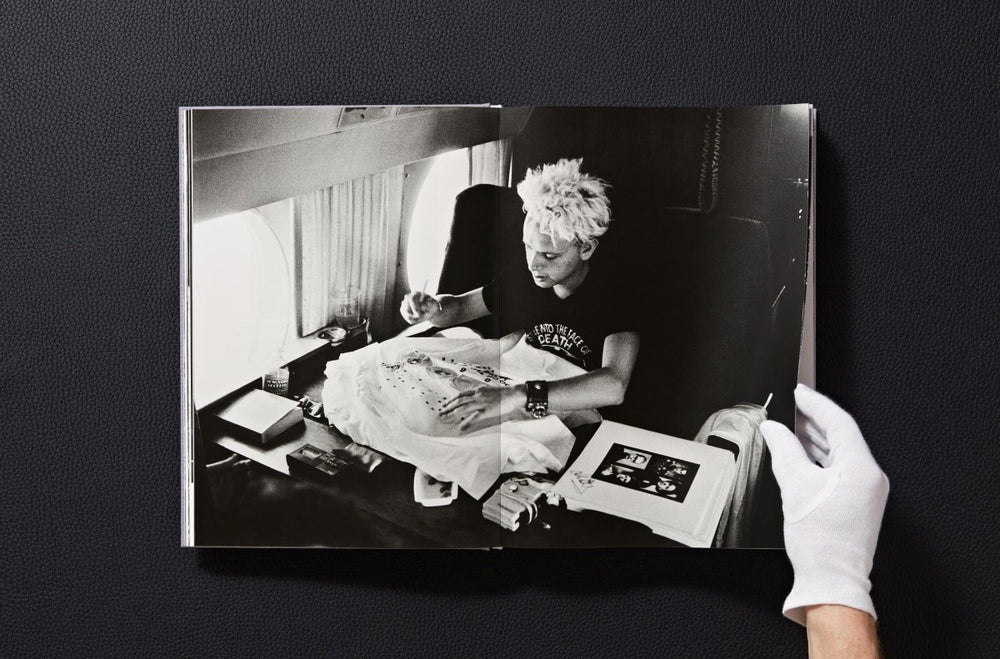 
                      
                        TASCHEN Depeche Mode by Anton Corbijn (German, French, English)
                      
                    