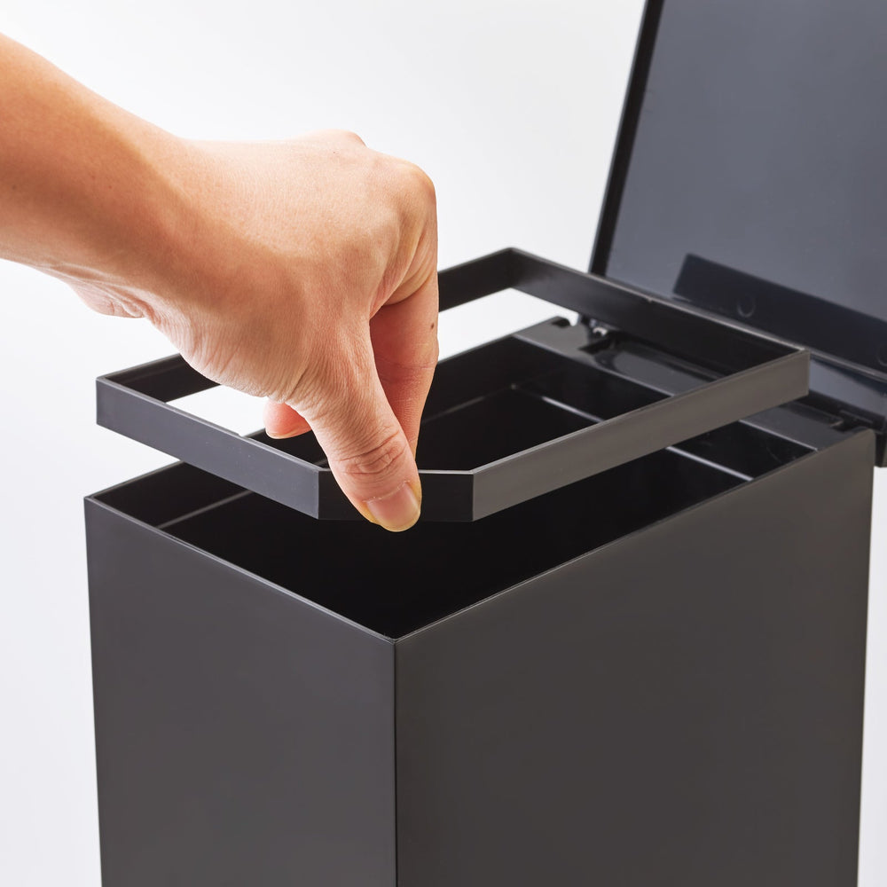 
                      
                        Step Trash Can
                      
                    