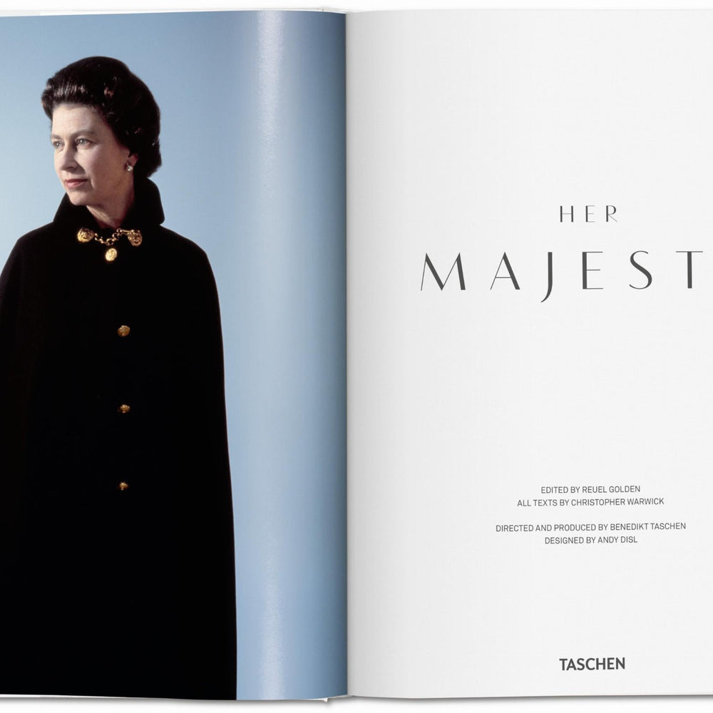 
                      
                        Her Majesty. A Photographic History 1926–2022 (German, French, English)
                      
                    