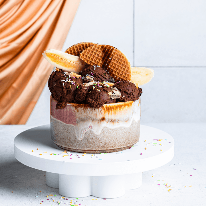 Egg Back Home Melting Ice Cream 5" Ceramic Bowls - Set of 4 Dessert Bowls