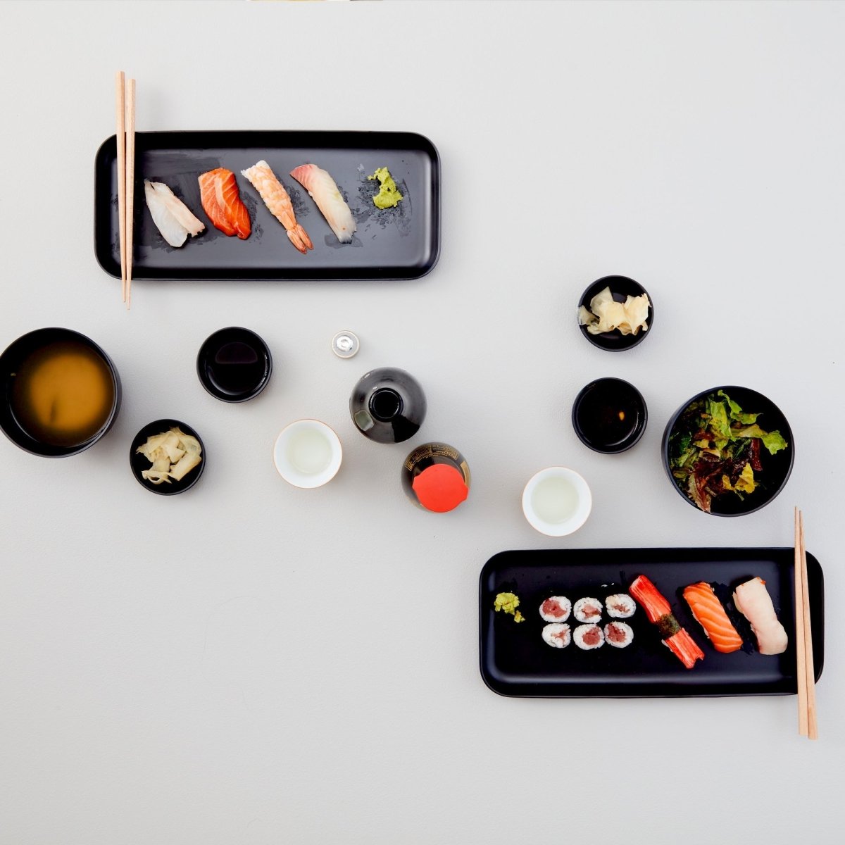 EKOBO Sushi Dinner Set for 2 - Black