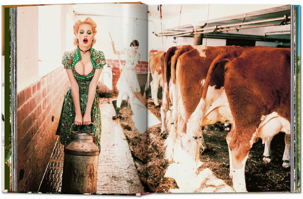 
                      
                        TASCHEN Ellen von Unwerth. Heimat (German, French, English) - lily & onyx
                      
                    