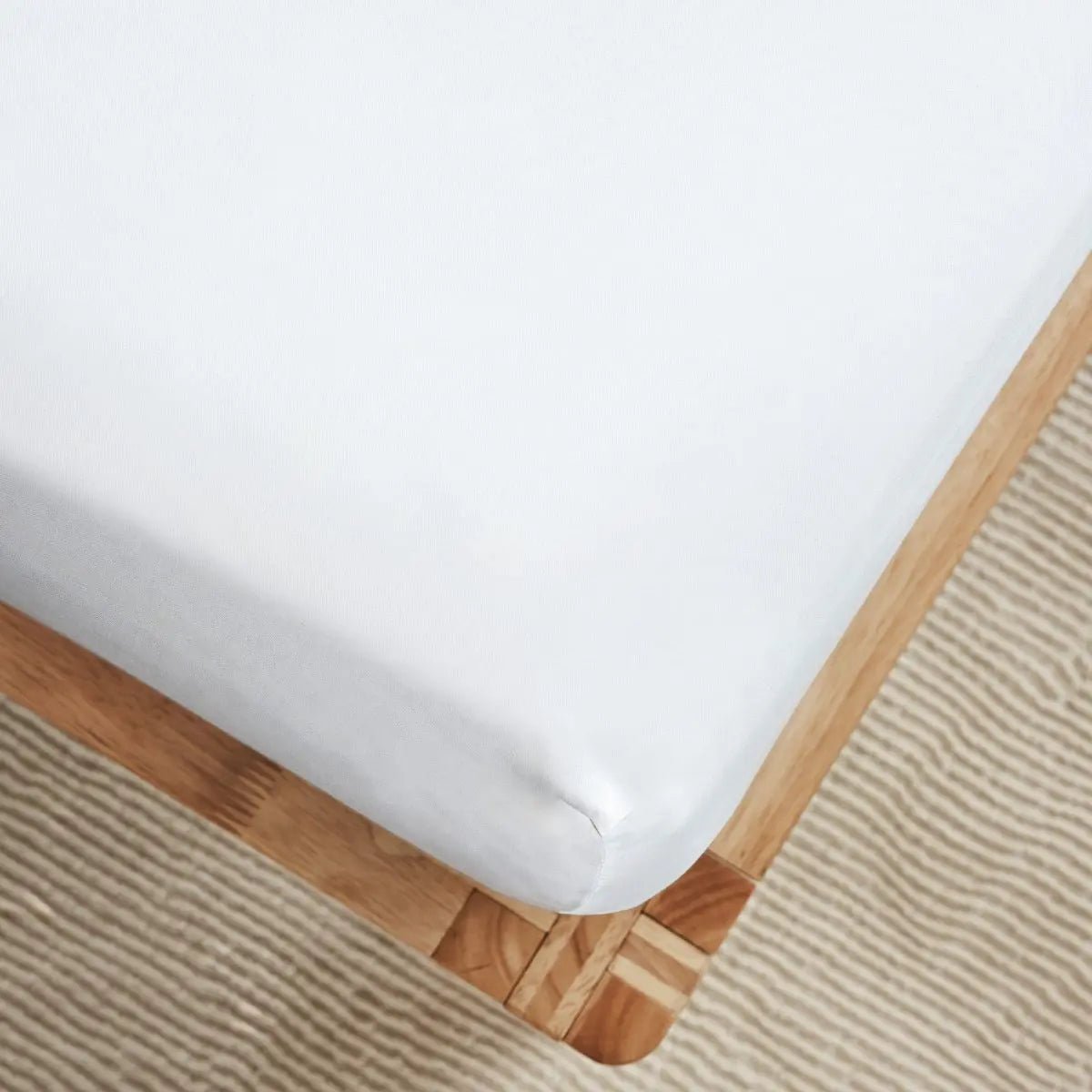ettitude Luxe Bamboo Fitted Sheet | Silky Soft, Temperature - Regulating Bedding