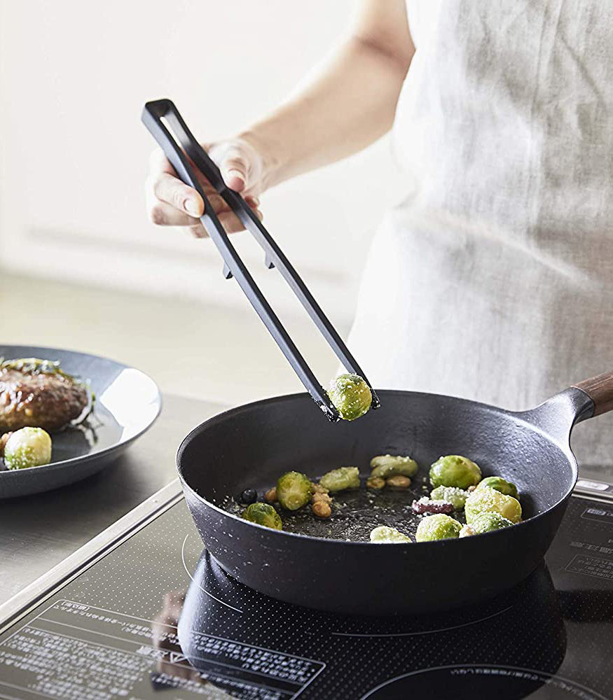 
                      
                        Floating Silicone Kitchen Utensil (4 Styles)
                      
                    