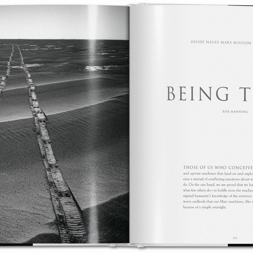 
                      
                        Mars. Photographs from the NASA Archives (German, French, English)
                      
                    
