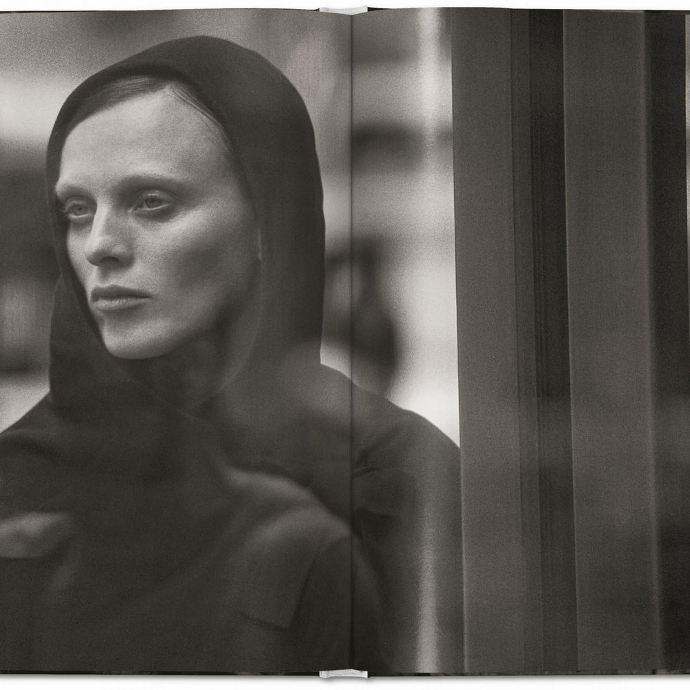 
                      
                        Peter Lindbergh. Untold Stories (English)
                      
                    