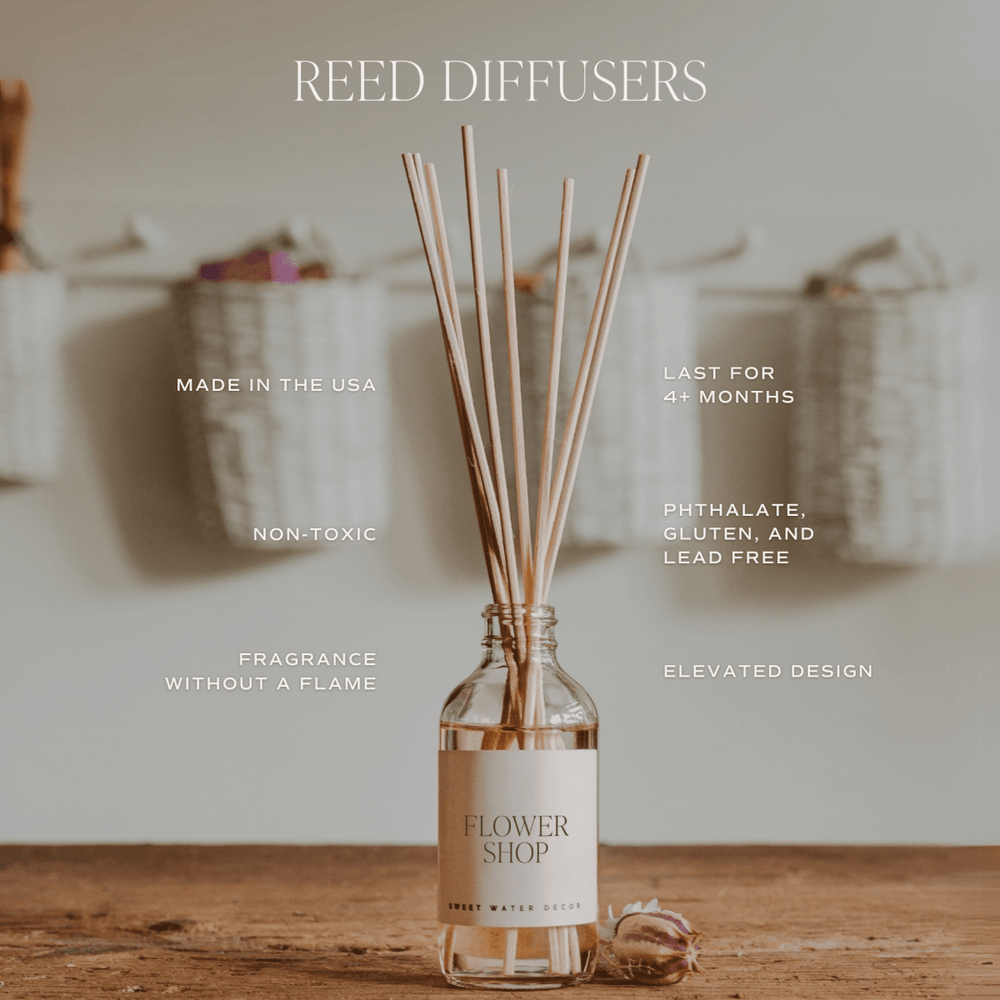 
                      
                        Sweet Water Decor Farmhouse Amber Reed Diffuser - lily & onyx
                      
                    