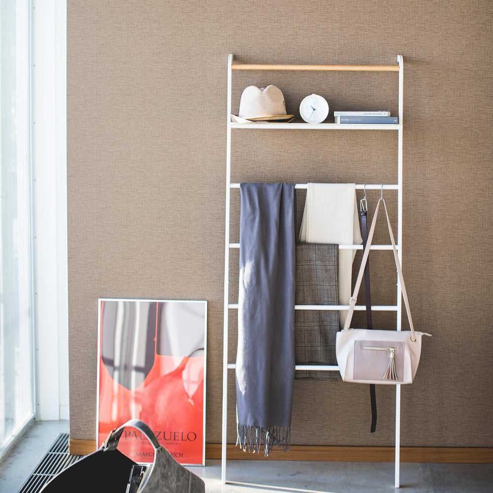 
                      
                        Leaning Steel Storage Ladder
                      
                    