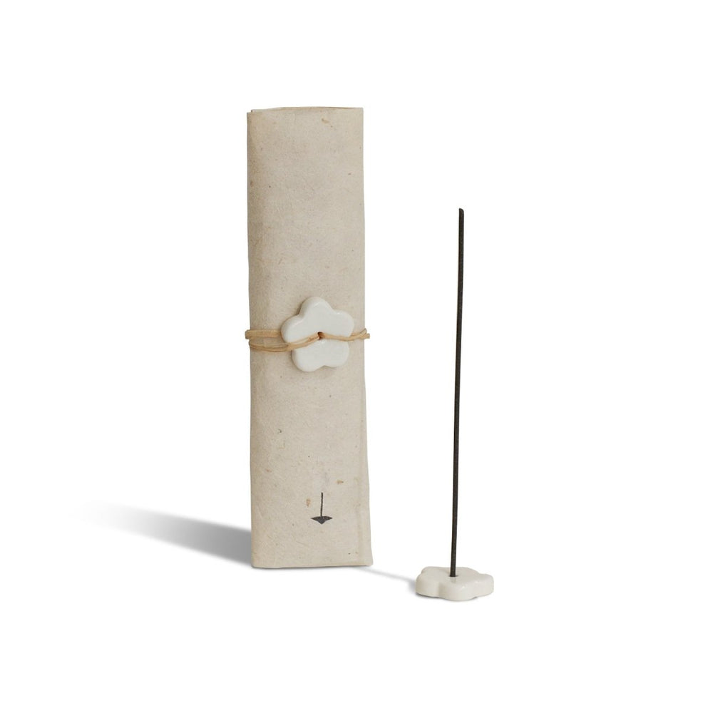 CEDAR AND MYRRH Frankincense Japanese Incense Stick Set with Ceramic Flower Holder - 30 Sticks - lily & onyx