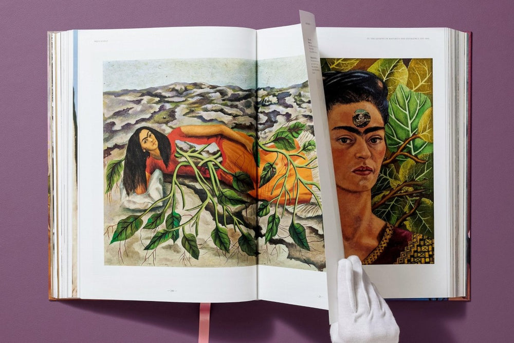 
                      
                        TASCHEN Frida Kahlo. The Complete Paintings (English)
                      
                    