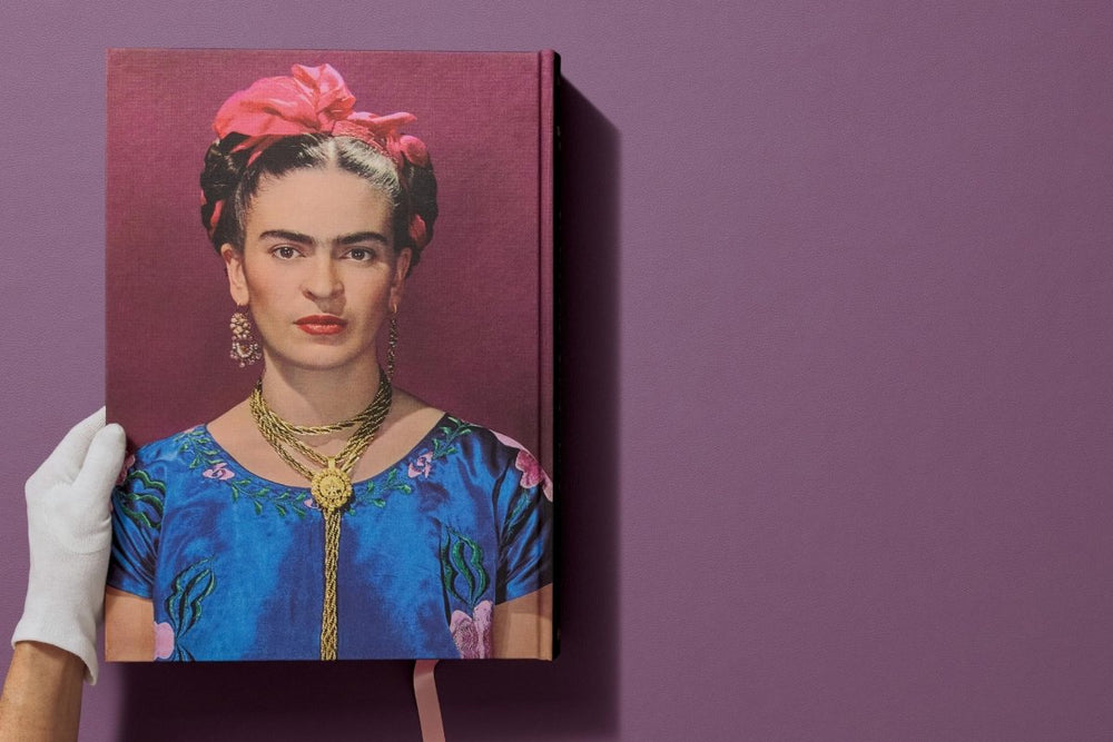 
                      
                        TASCHEN Frida Kahlo. The Complete Paintings (English)
                      
                    
