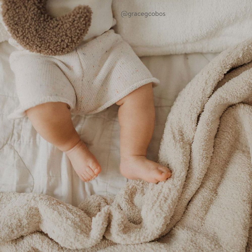
                      
                        Snug Throw
                      
                    