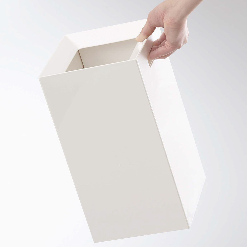 Veil Trash Can