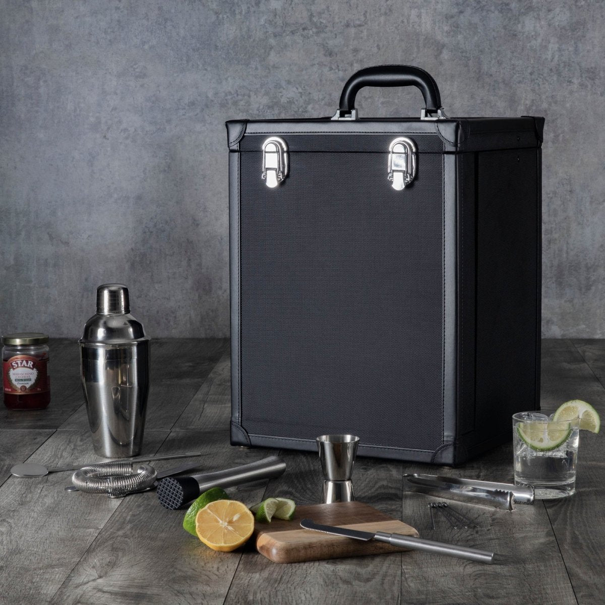 Picnic Time Family of Brands Hamilton Portable Cocktail Bar - lily & onyx