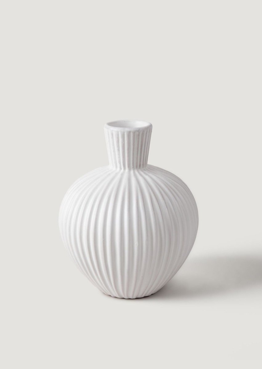 Afloral Handmade Terra Cotta Pravi Vase in White - 9.5