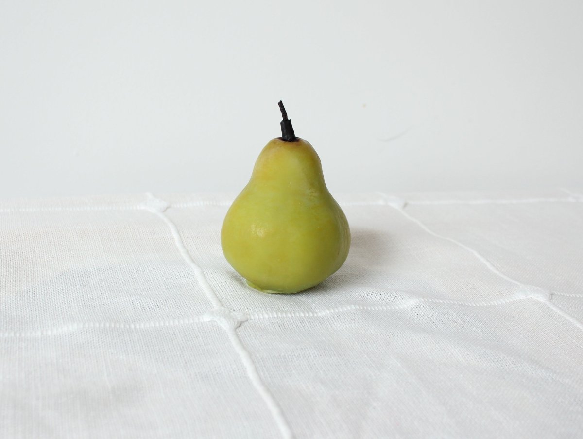 Happy Organics Bartlett Green Pear Beeswax Candle