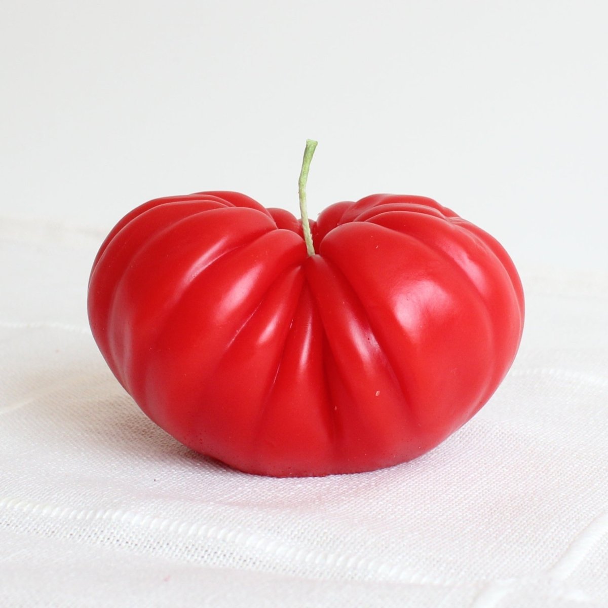 Happy Organics Extra Large Heart - Shaped Heirloom Tomato Beeswax Candle