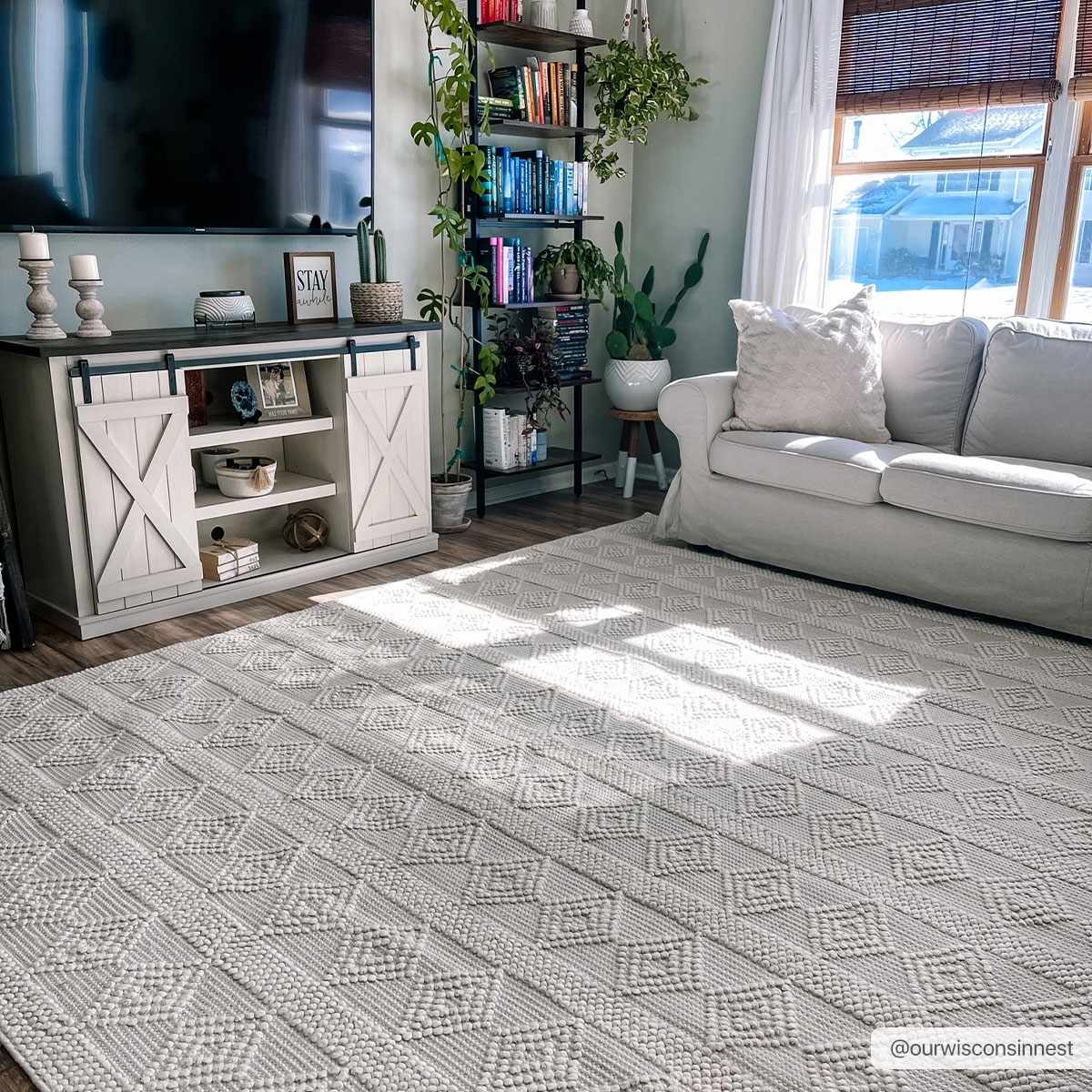 Hauteloom Bolinger Handwoven Wool Area Rug - White Bohemian Style