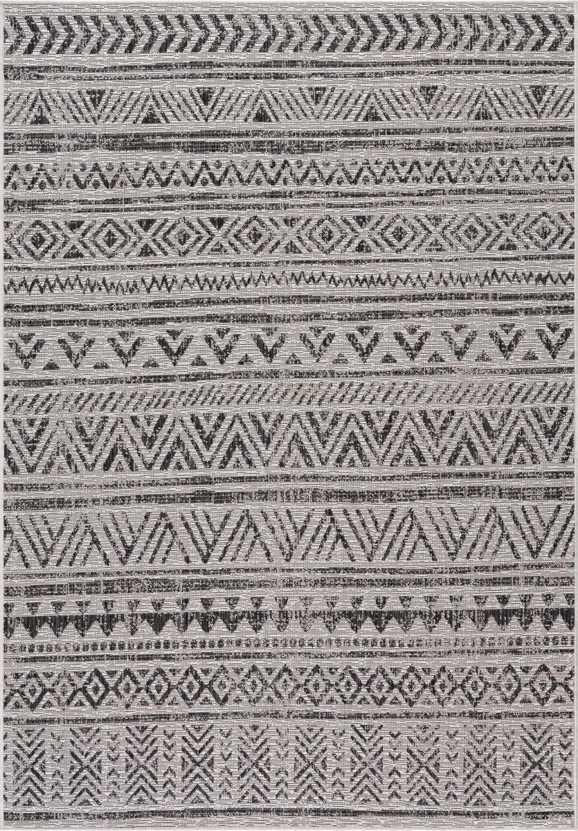 Hauteloom Catrine Black & White Bohemian Area Rug - Outdoor Safe Polypropylene