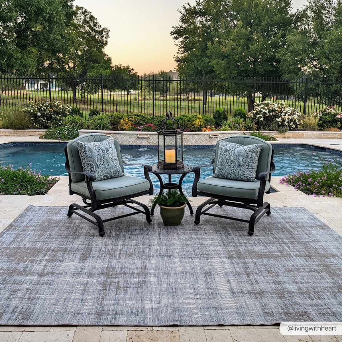Hauteloom Manzanita Blue Taupe Outdoor Area Rug - Machine Woven Polypropylene