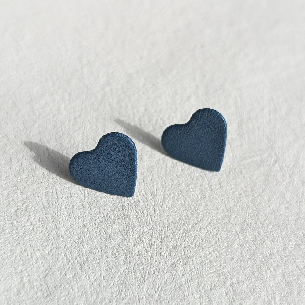 
                      
                        Pretti.Cool Heart Earrings - lily & onyx
                      
                    