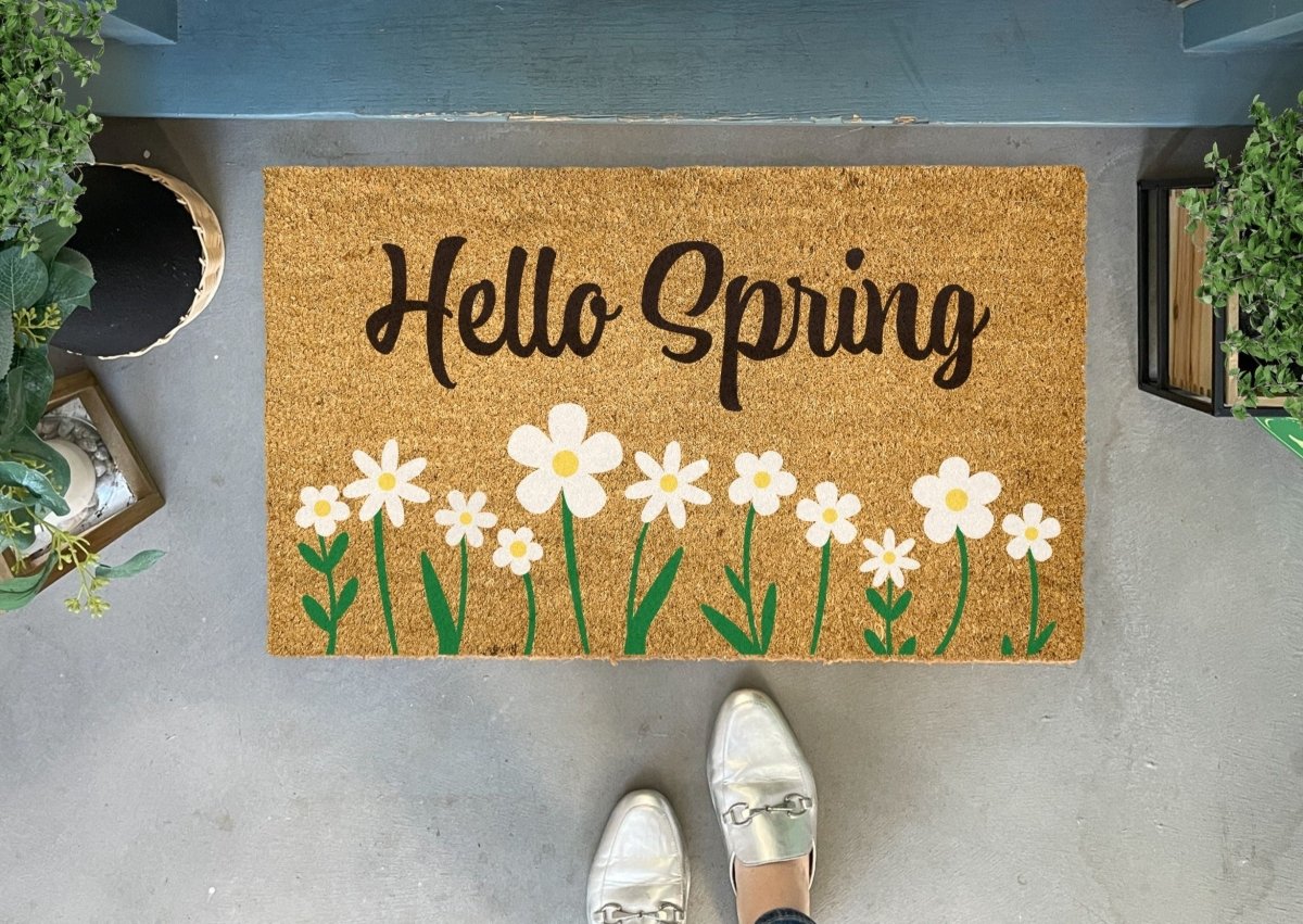 Nickel Designs Custom Doormats Hello Spring Daisy Outdoor Doormat - lily & onyx