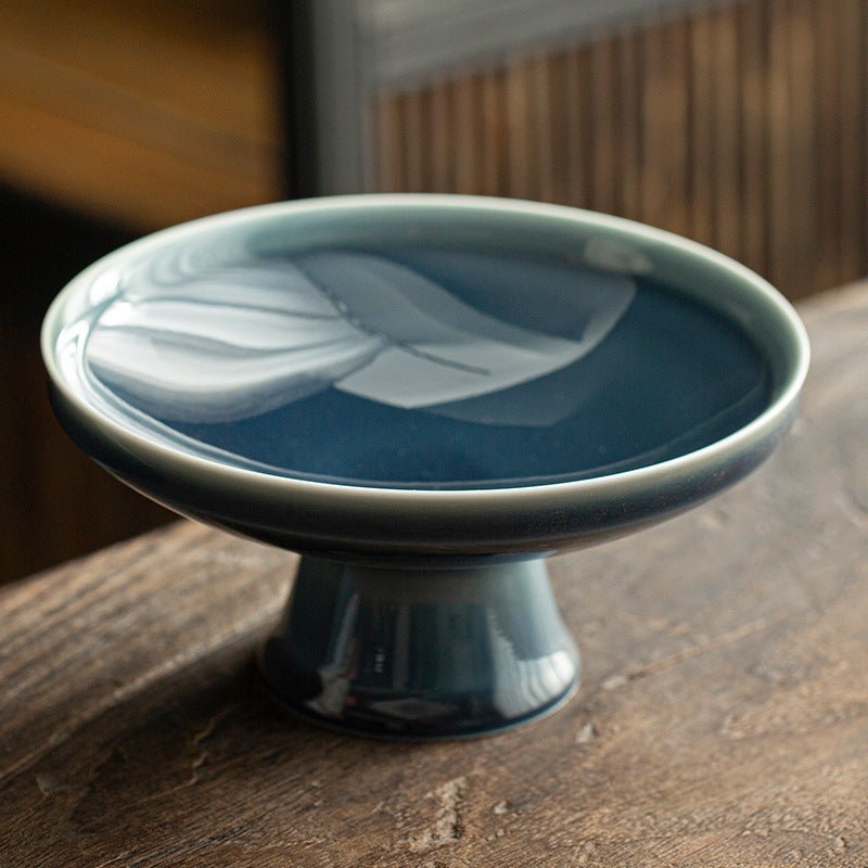 
                      
                        CHOP SUEY CLUB High Foot Snack Plate Haze Blue - lily & onyx
                      
                    