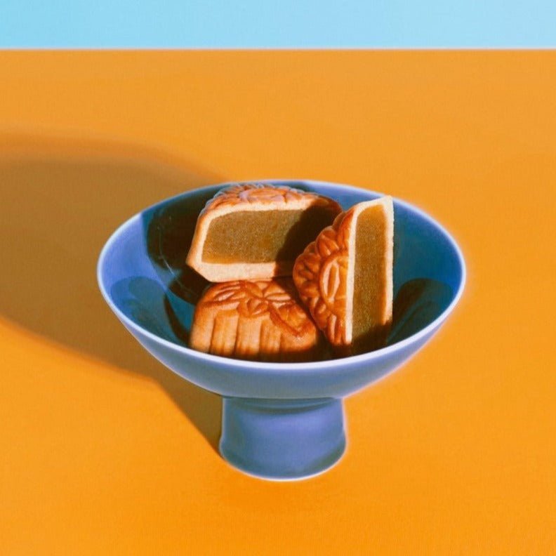 CHOP SUEY CLUB High Foot Snack Plate in Celadon Blue