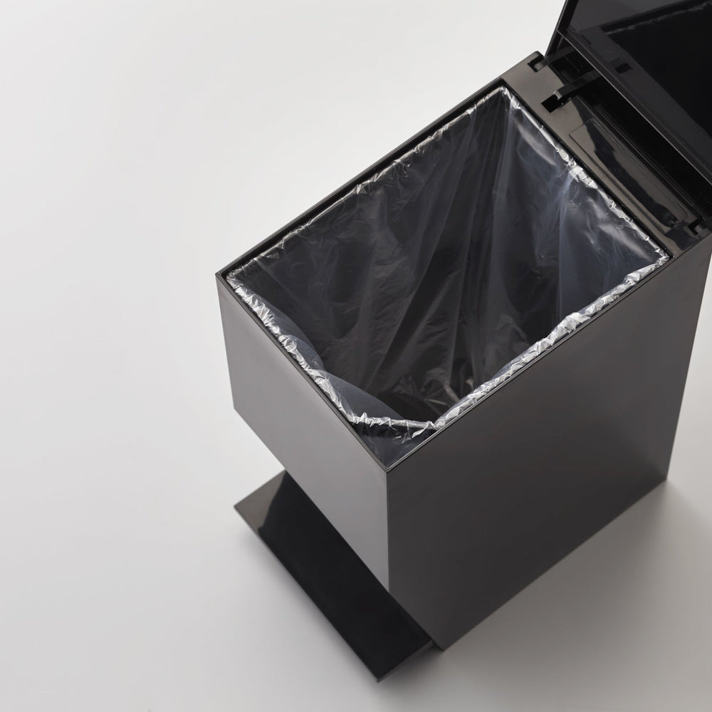 
                      
                        Step Trash Can
                      
                    