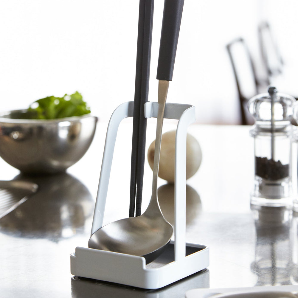 
                      
                        Steel Lid & Ladle Stand
                      
                    
