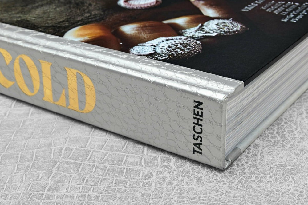 
                      
                        TASCHEN Ice Cold. A Hip - Hop Jewelry History (German, French, English)
                      
                    