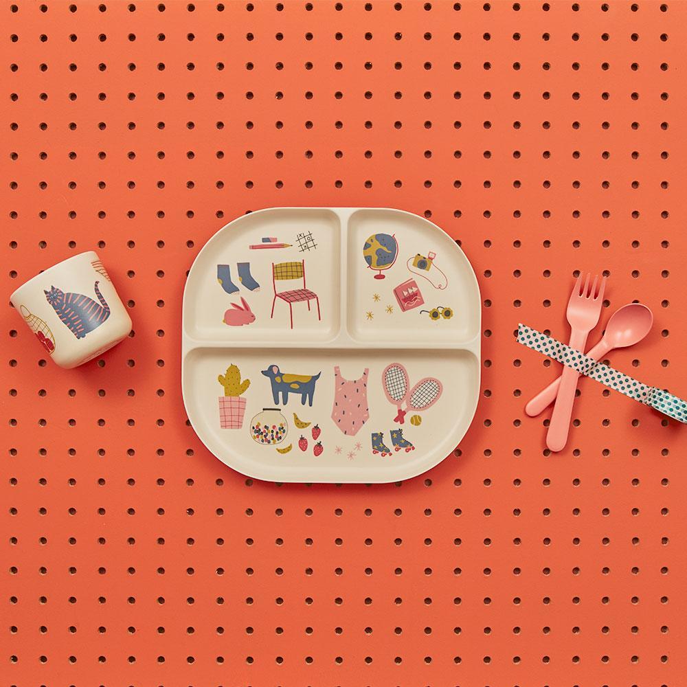 
                      
                        EKOBO Illustrated Bamboo Kid Dinner Set - Coral - lily & onyx
                      
                    