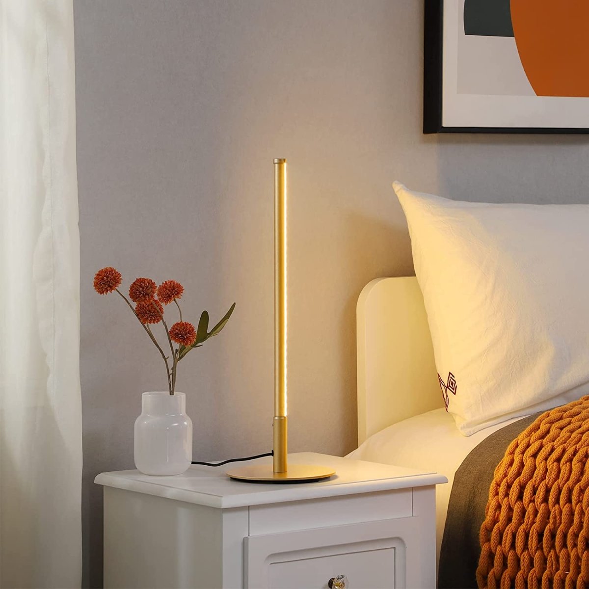 Iluminating Golden Minimalist LED Table Lamp