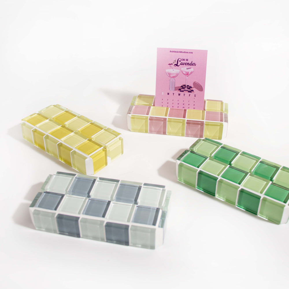 
                      
                        Glass Tile Picture Stand - Banana Frosting
                      
                    