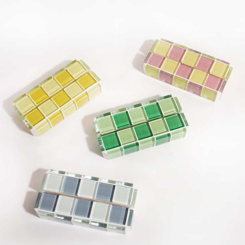 
                      
                        Glass Tile Picture Stand - Banana Frosting
                      
                    