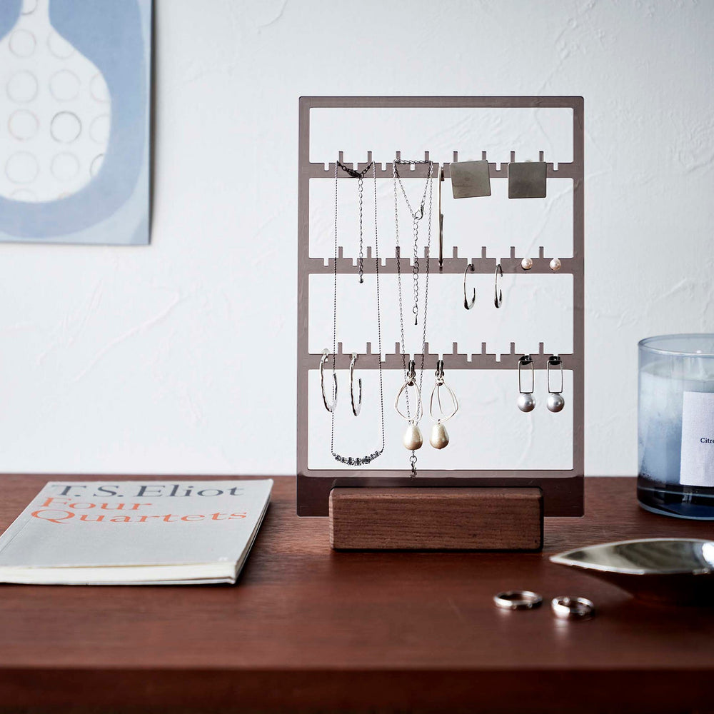 
                      
                        RIN Jewelry Organizer
                      
                    